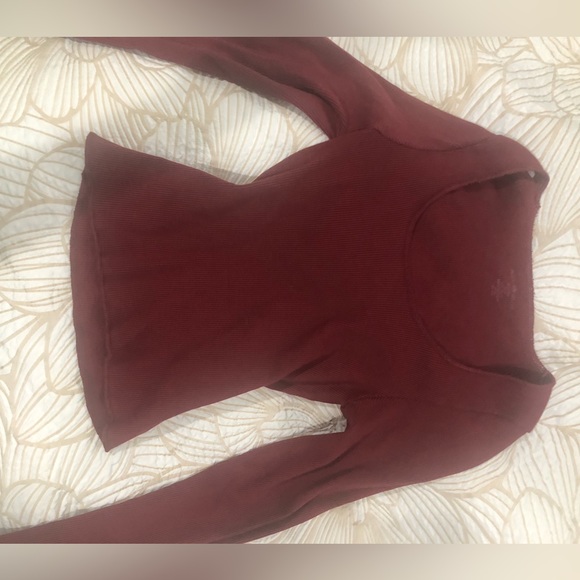 brandy melville red long sleeve top - Picture 4 of 4